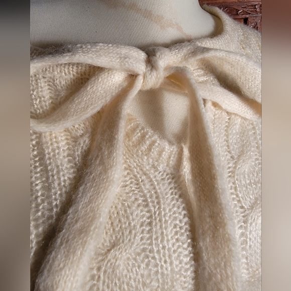 PrAna Shelby Cable Knit Sweater with Tassel Fringe in Winter White or Cream, XL - Picture 4 of 10